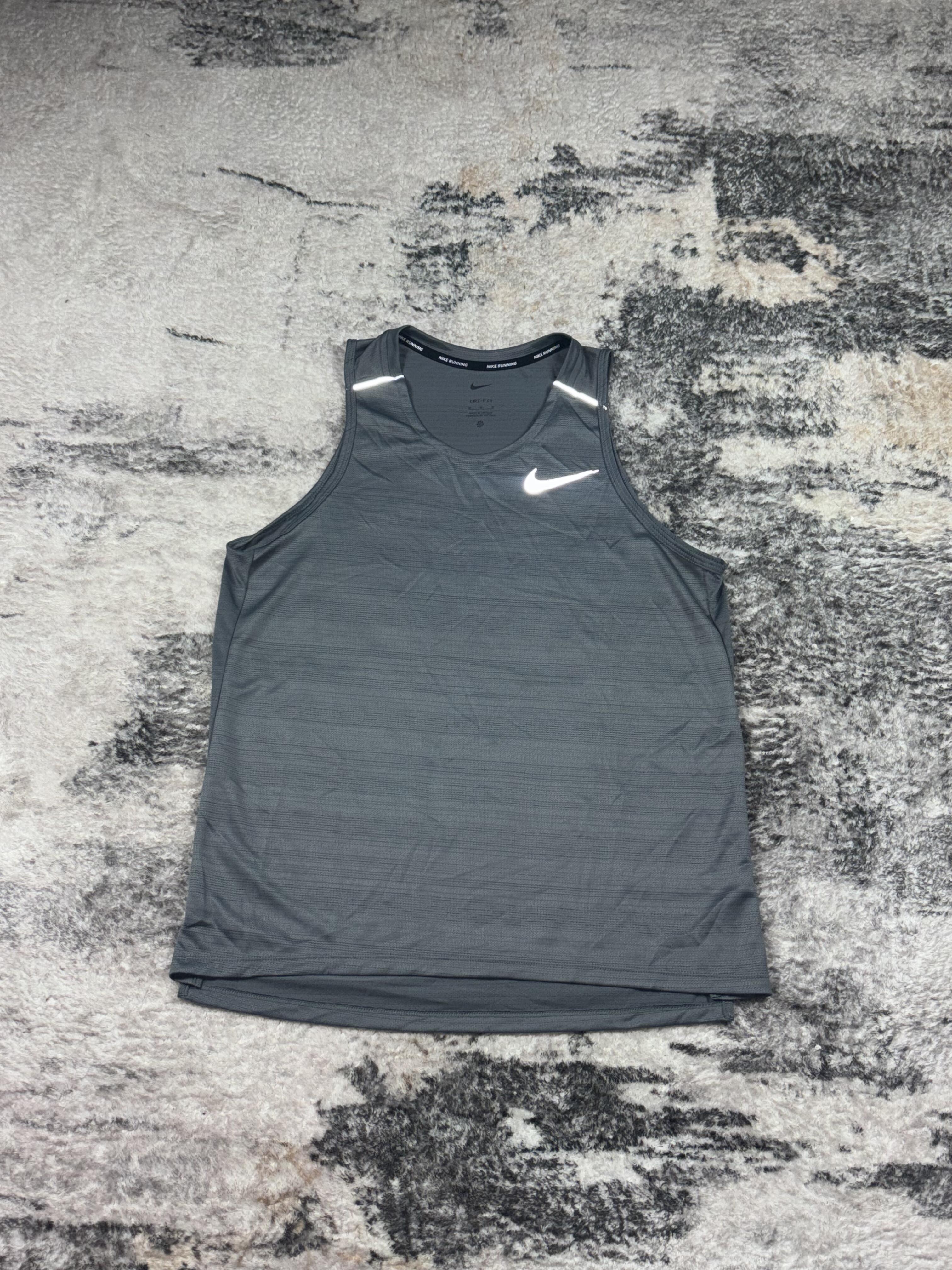 Nike miler vest grey