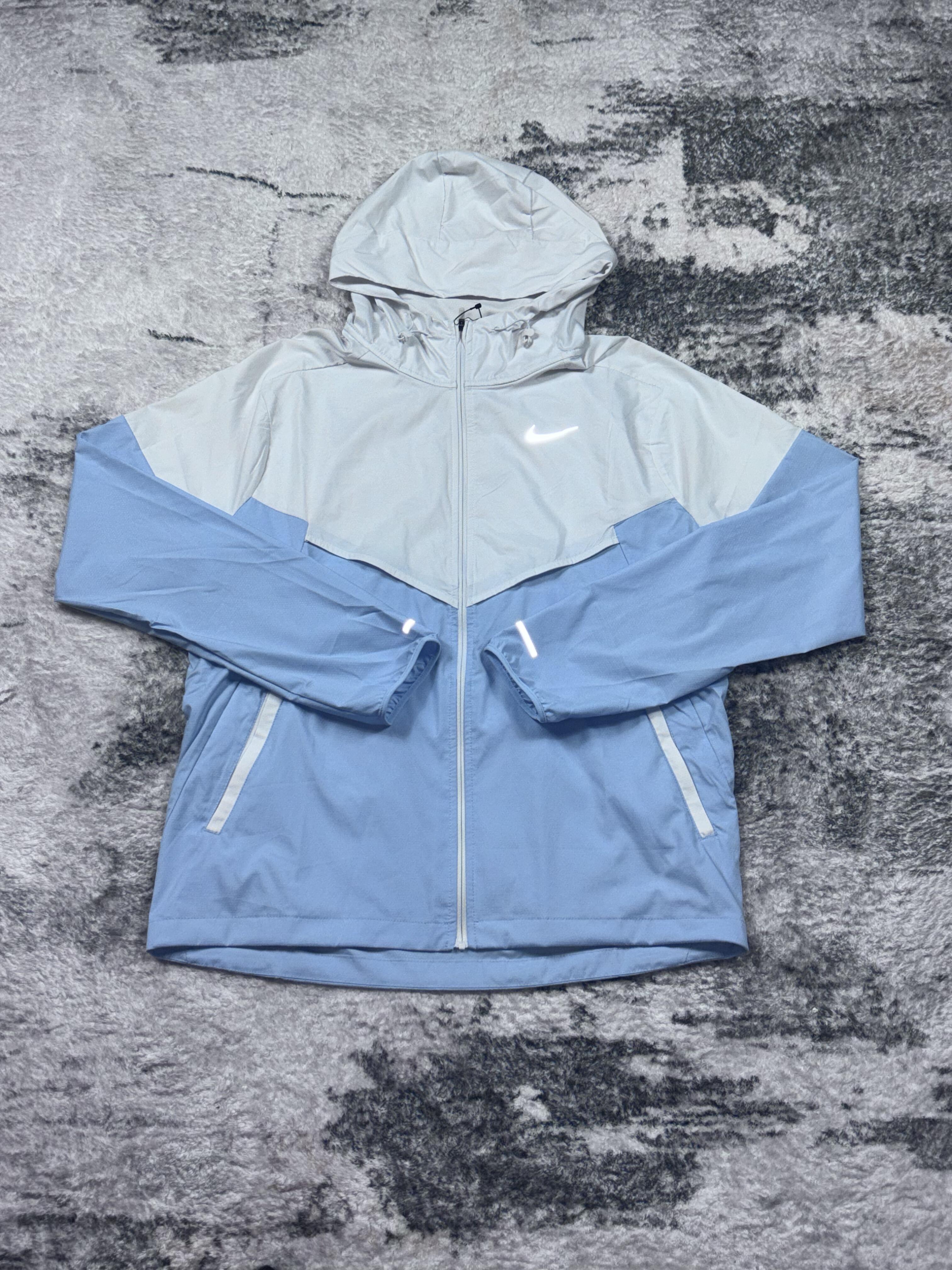Nike UV windrunner platinum blue