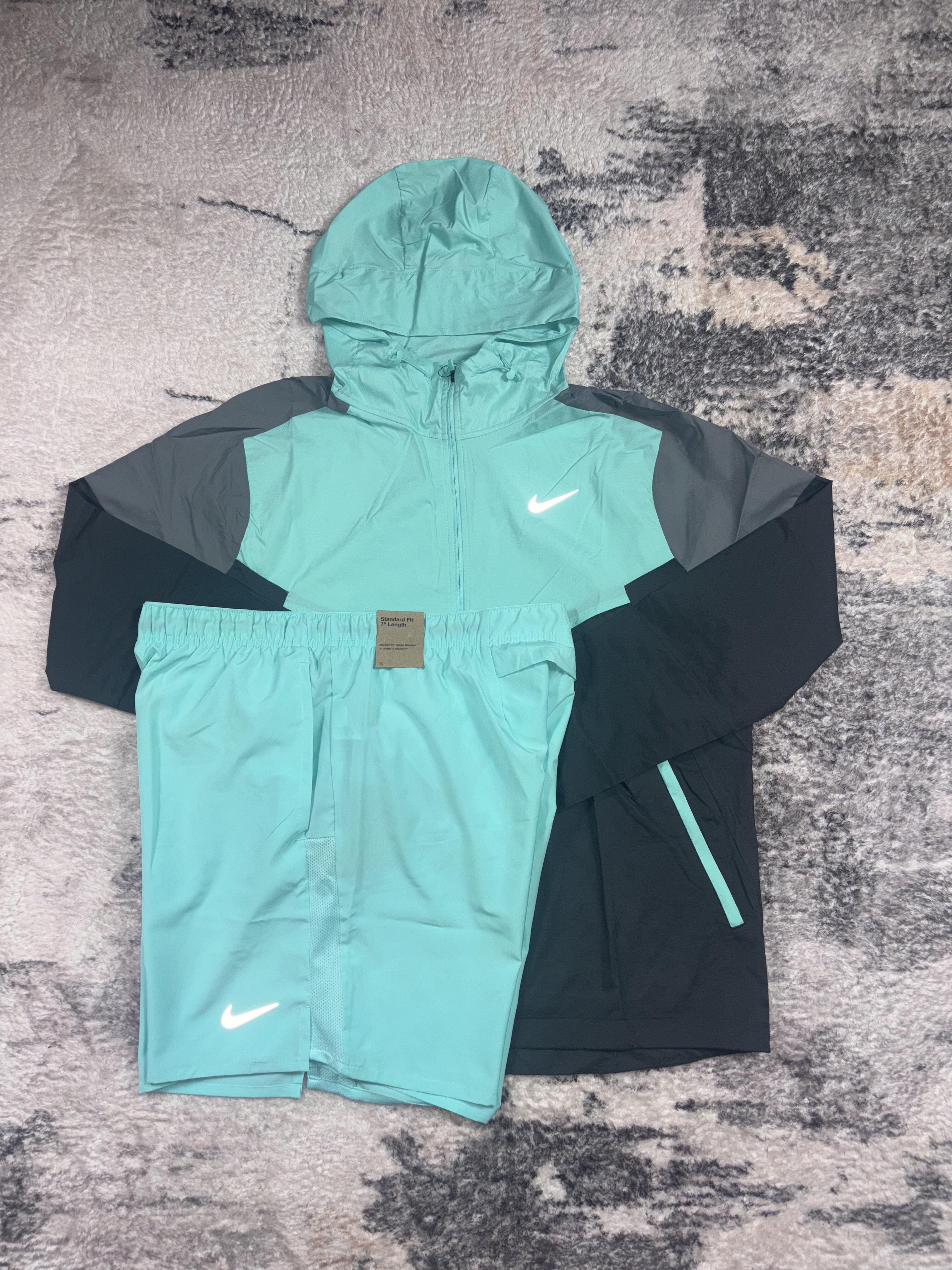 Nike windrunner & shorts set mint/grey