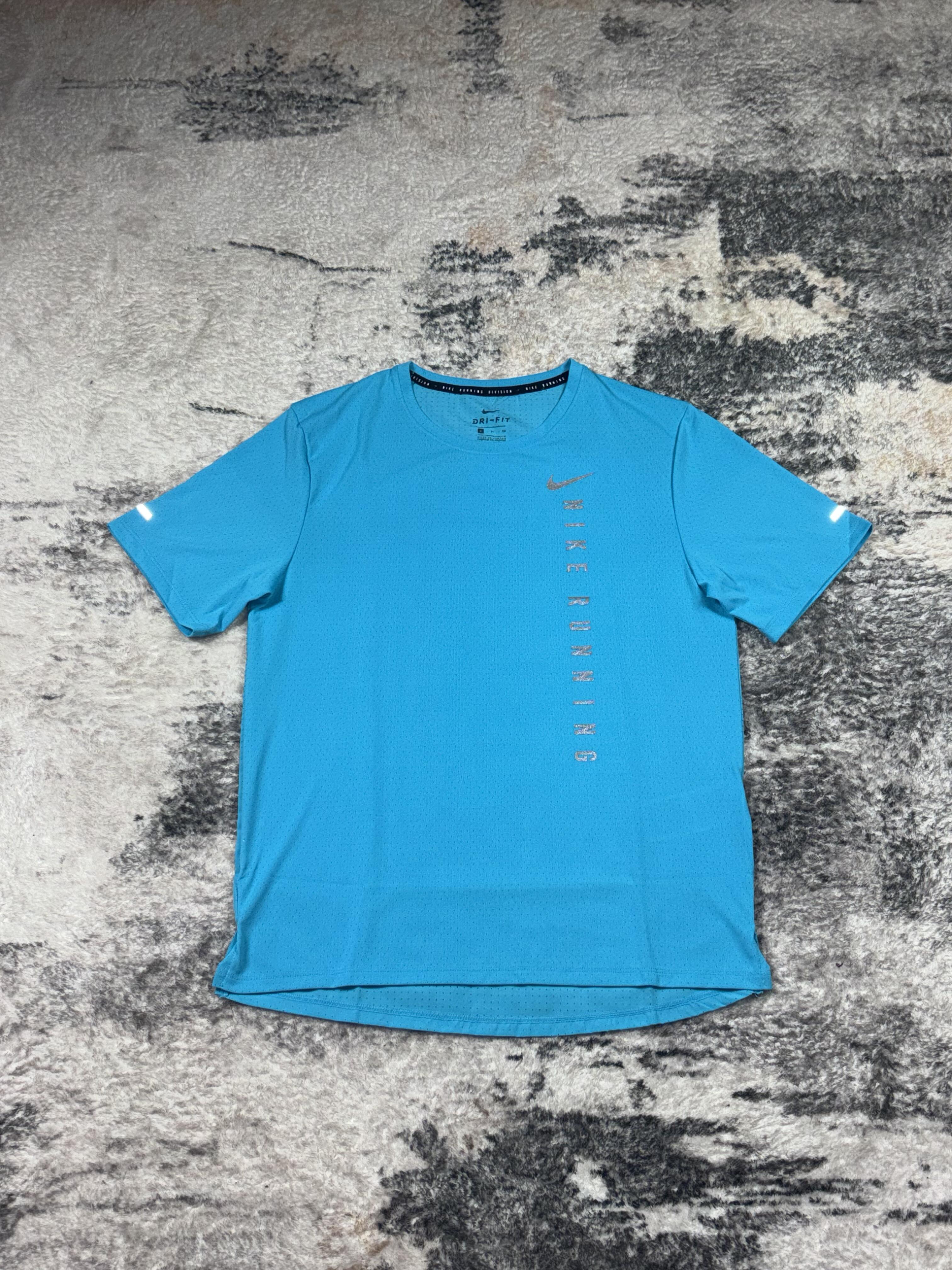 Nike running t-shirt blue